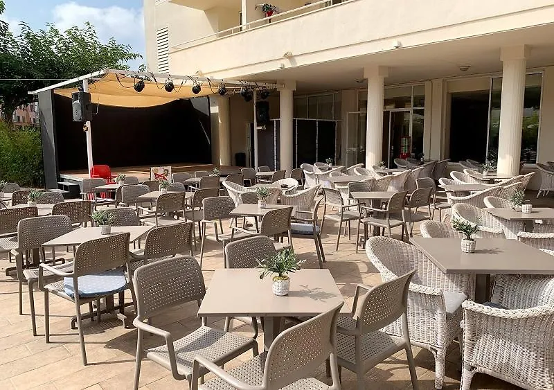 Hotel Rosella كالا مييور إسبانيا